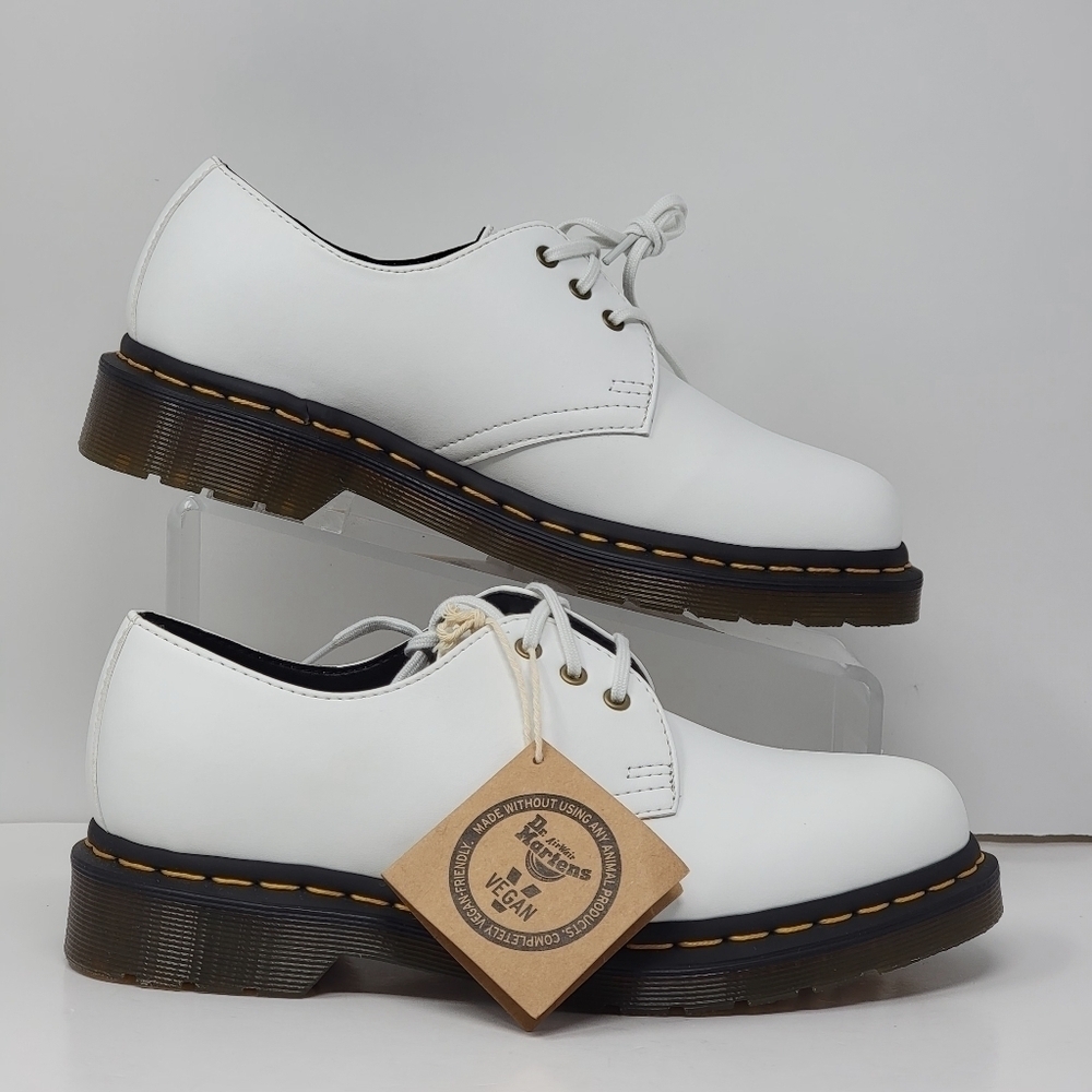 Dr Martens Vegan Low Boots Air Wair Air Cushion White 27214 Mens 6 Womens 7 New